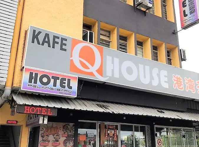 Oyo 90465 Pelangi Baru Hotel