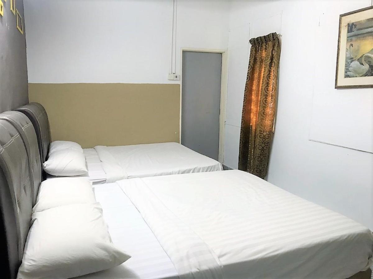 Hotel Oyo 90465 Pelangi Baru 3*