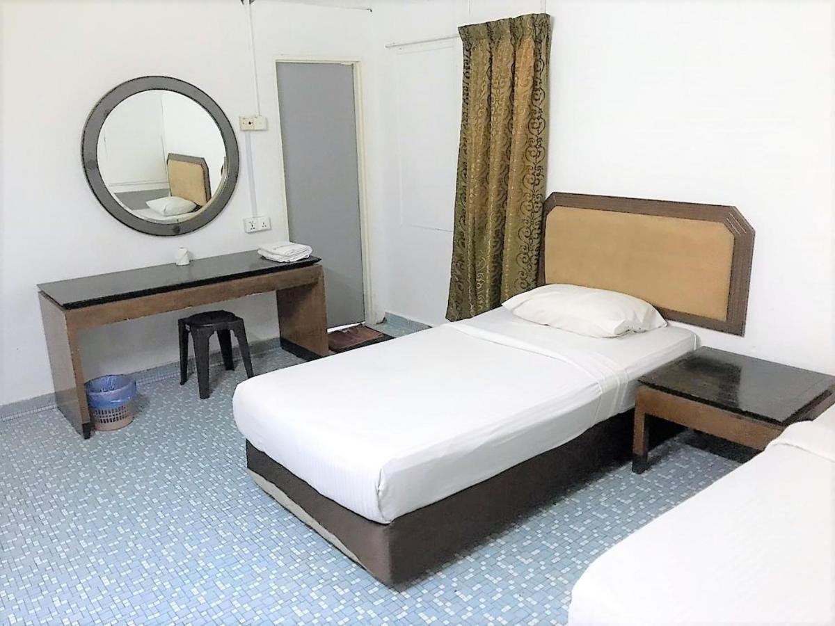 Hotel Oyo 90465 Pelangi Baru 3*